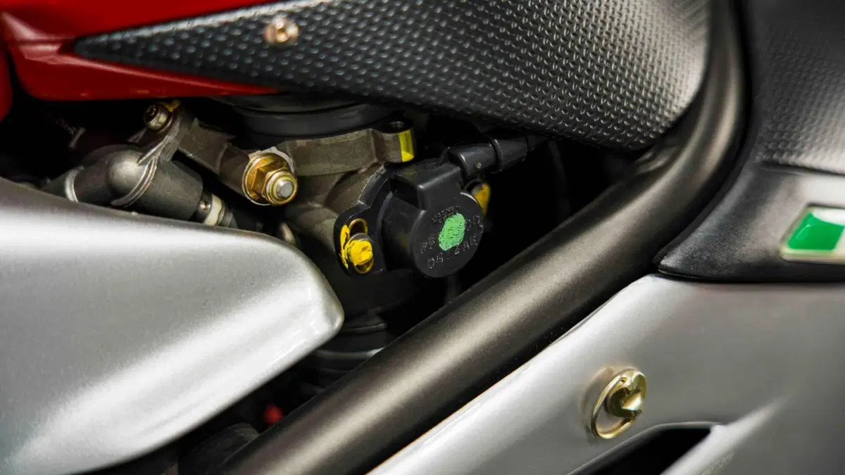 MV Agusta F4 1000 S 1+1 (2004 - 06) (16)