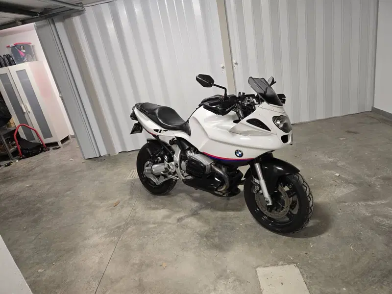 Bmw R 1100 S (10)