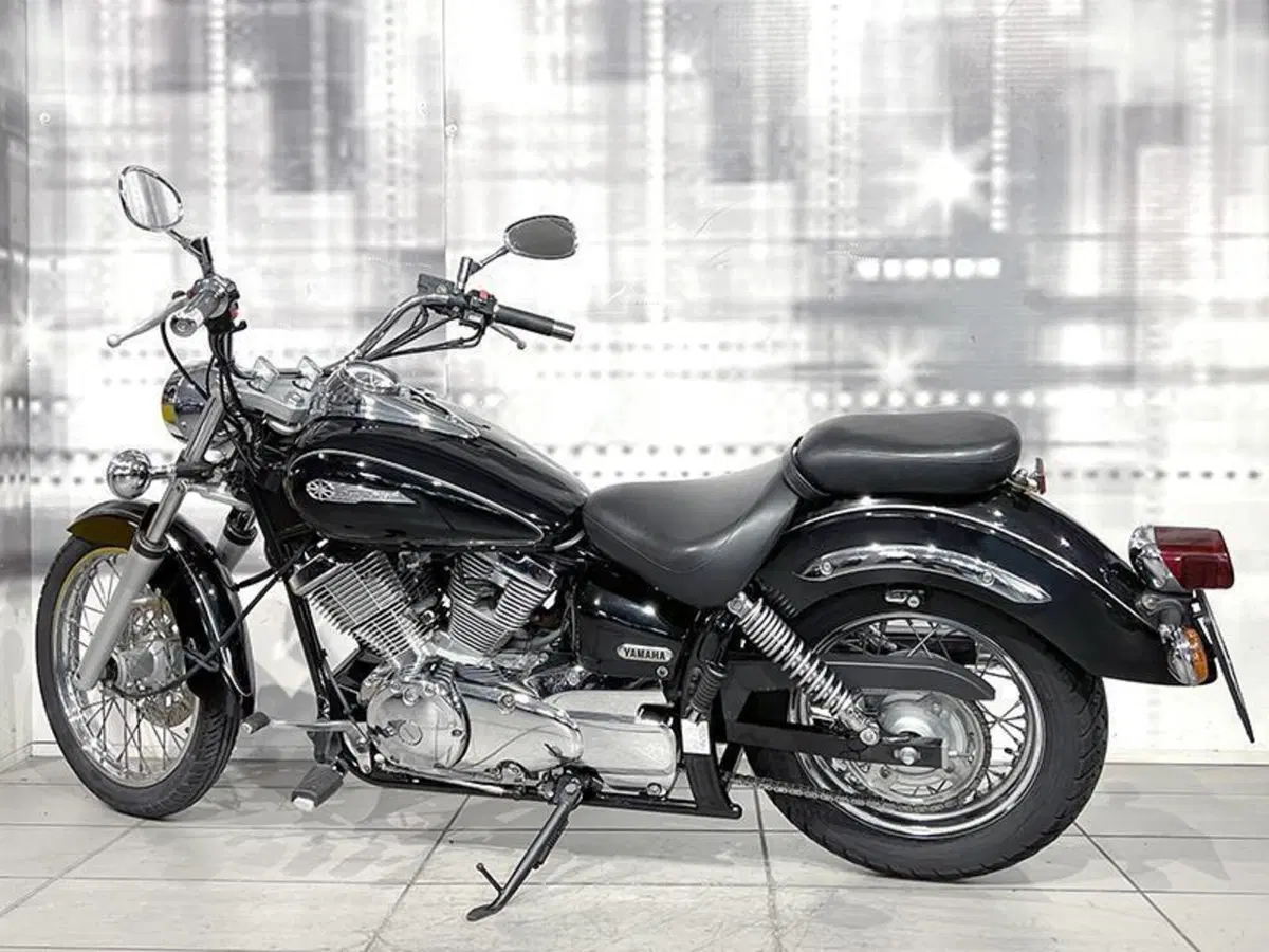 Yamaha XVS 125 Drag Star (2)