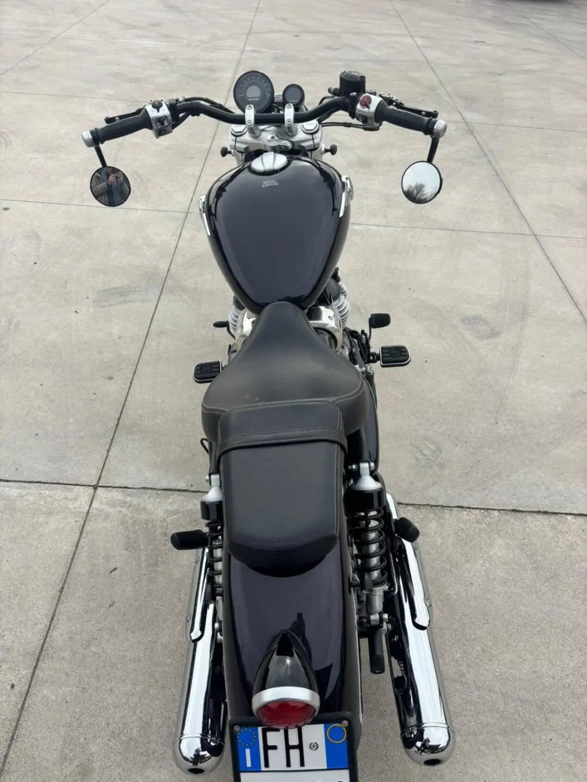 Royal Enfield Super Meteor 650 (2023 - 26) (3)