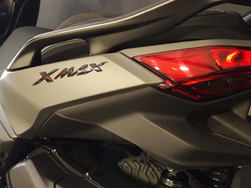 Yamaha X-Max 300 (2025 - 26) (13)
