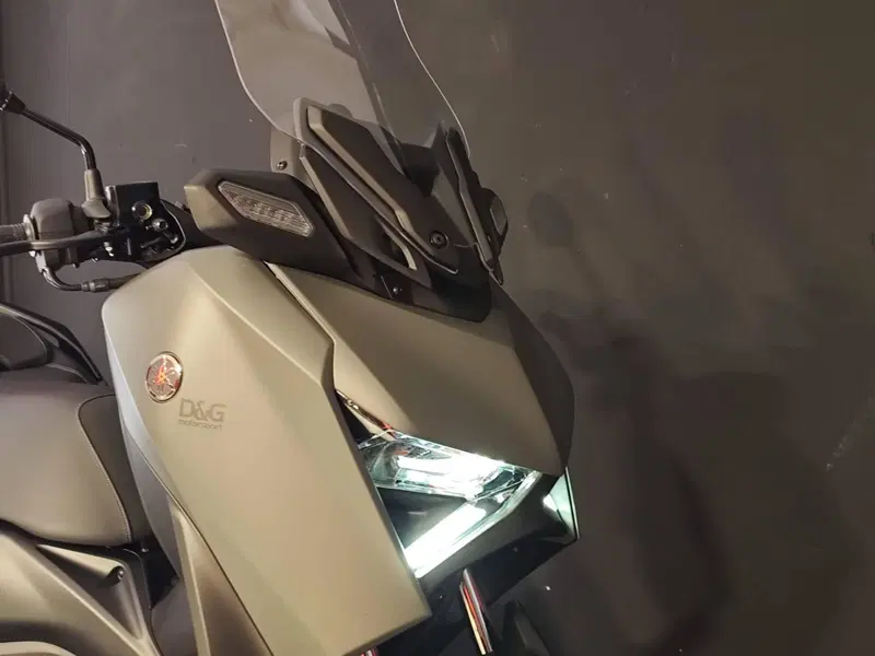 Yamaha X-Max 300 (2025 - 26) (8)