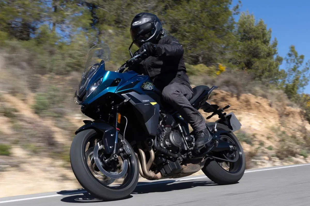 Triumph Tiger Sport 660: La piccola affila le unghie! (4)