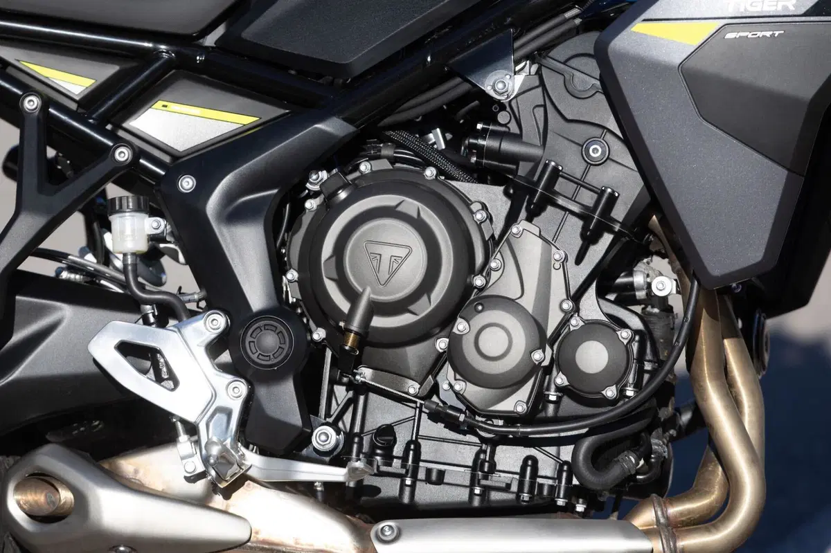 Triumph Tiger Sport 660: La piccola affila le unghie! (8)