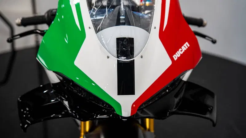 Ducati Panigale V4 Tricolore (2025 - 26) (18)