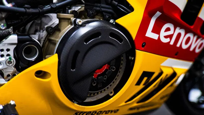 Ducati Panigale V4 Bagnaia 2022 World Champion Replica (2023) (15)