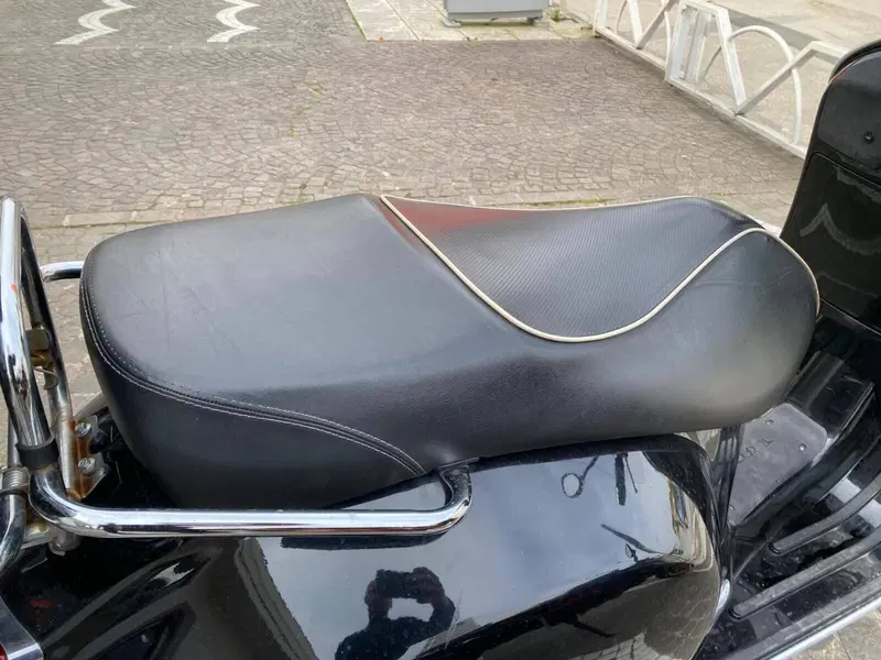 Vespa GTS 300 Super (2017 - 18) (9)