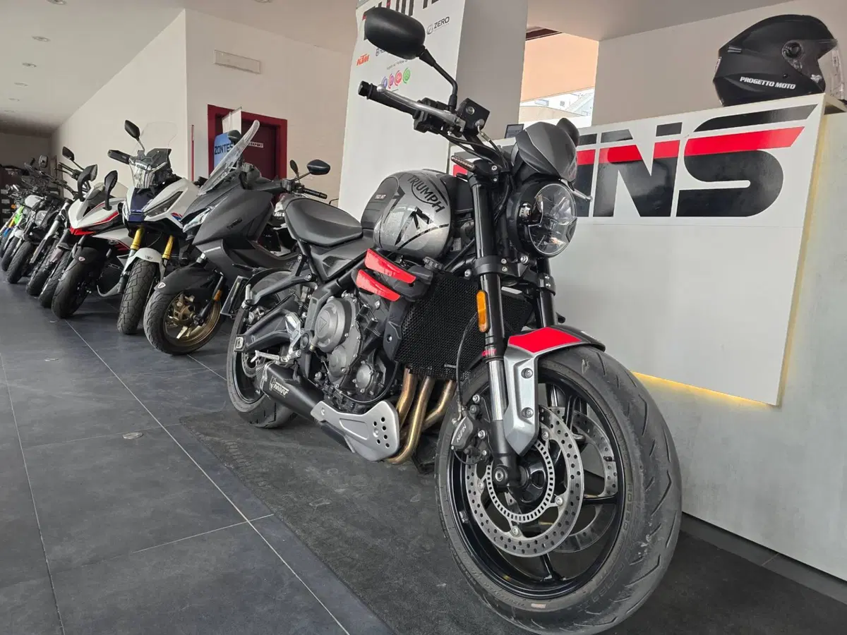 Triumph Trident 660 (2021 - 24) (2)