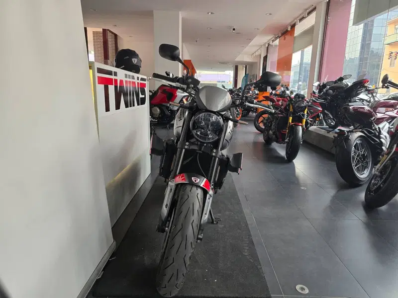 Triumph Trident 660 (2021 - 24) (3)