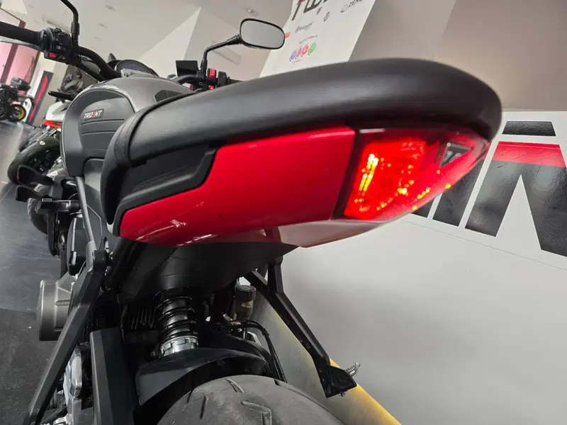 Triumph Trident 660 (2021 - 24) (11)