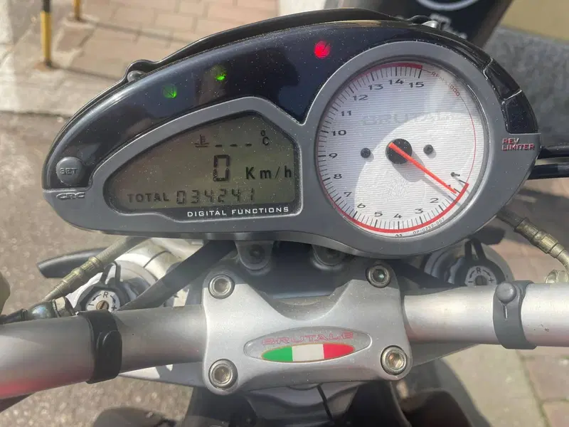 MV Agusta Brutale 910 S (2005 - 11) (4)