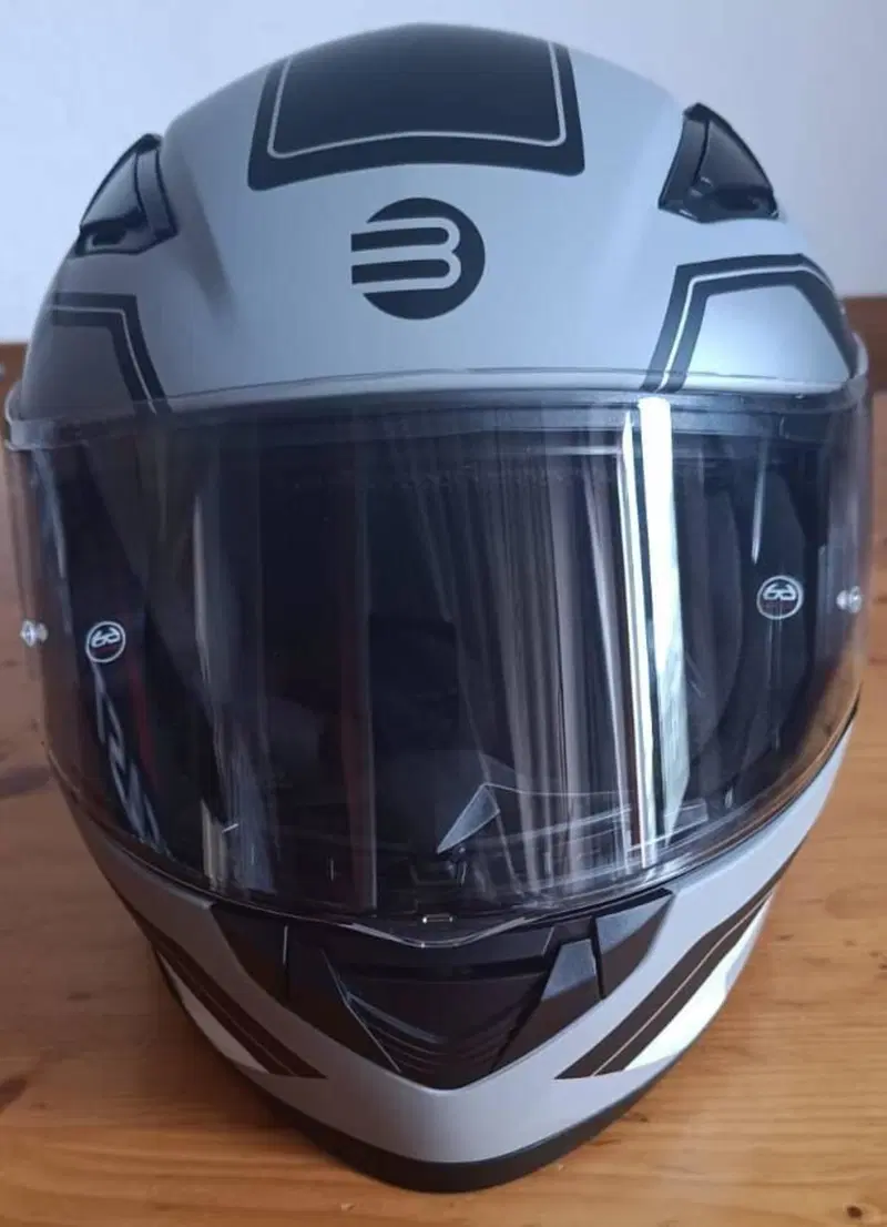 Vendo casco integrale moto BEFAST Ventus