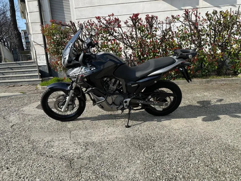 Honda Transalp XL 700 V ABS (2007 - 2013) (6)