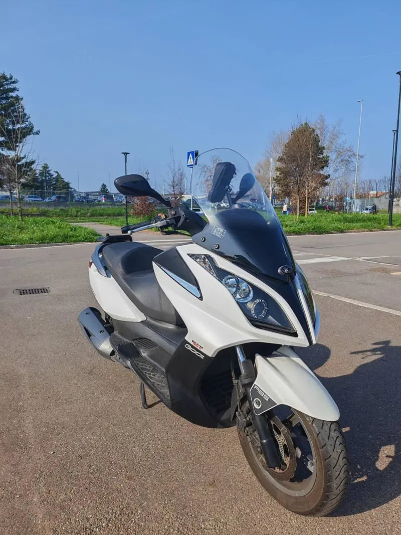 Kymco Downtown 300i ABS (2009 - 17)