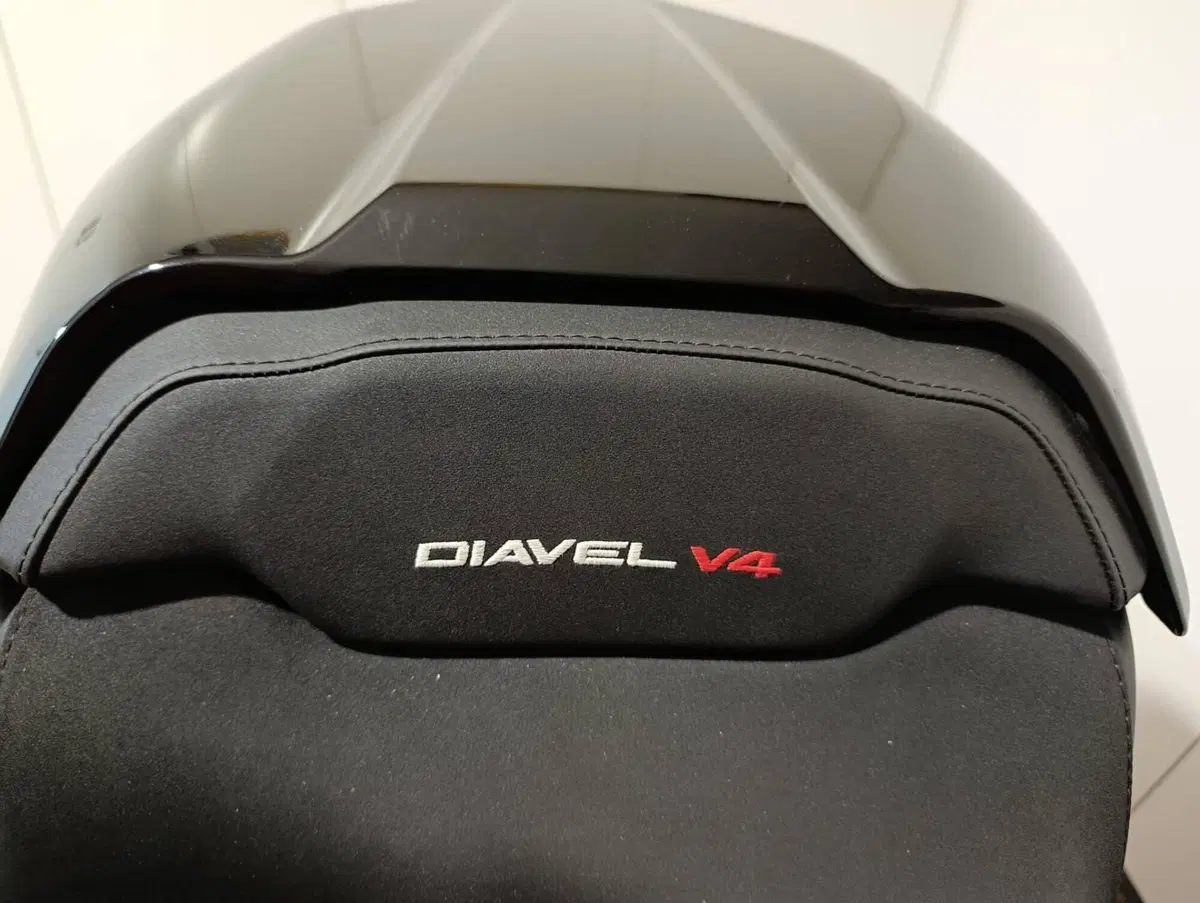 Ducati Diavel V4 (2023 - 26) (18)