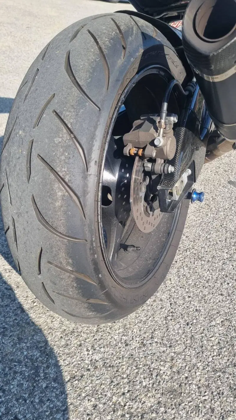 Suzuki GSX R 750 (2006 - 07) (14)