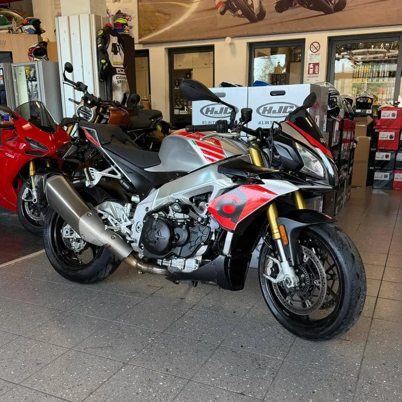 Aprilia Tuono V4 R (2011 - 15) (4)