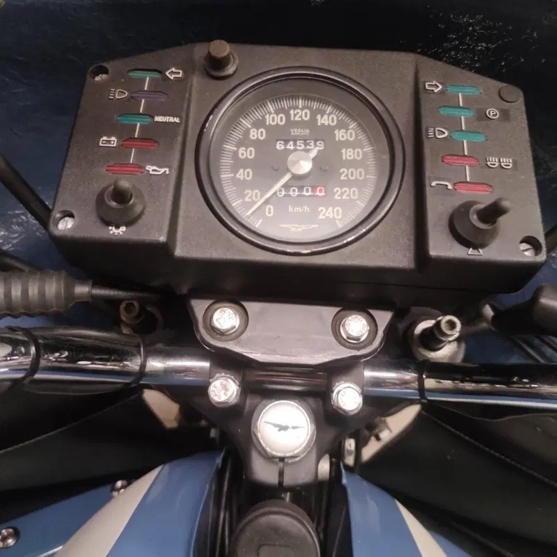Moto Guzzi 850 T3 (5)
