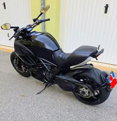 Ducati Diavel 1200 Dark (2012 - 13) usata