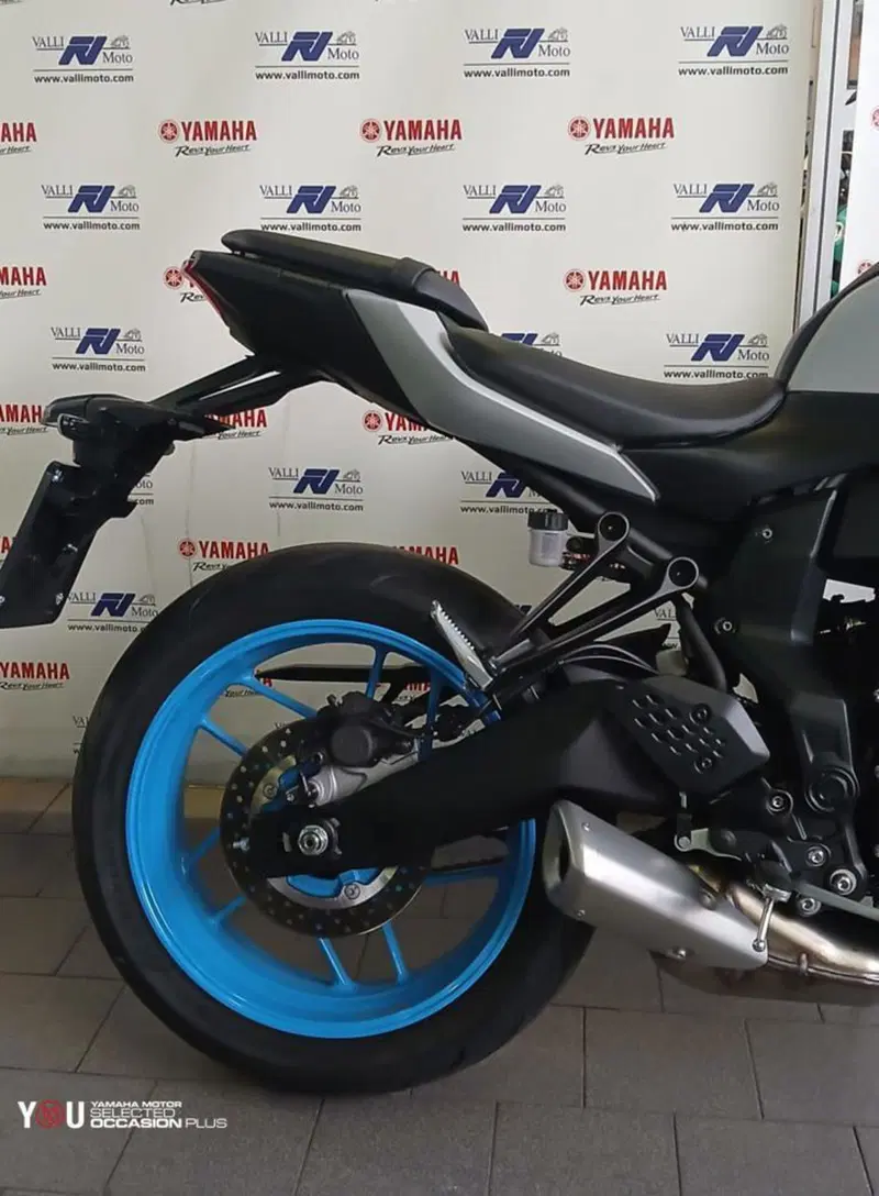 Yamaha MT-07 Y-AMT (2025 - 26) (4)