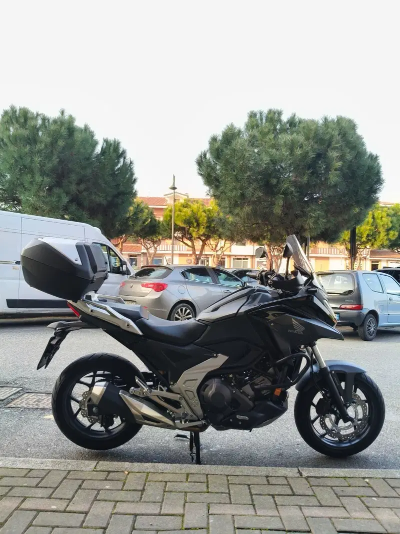 Honda NC 750 X DCT Urban (2021 - 24) (2)