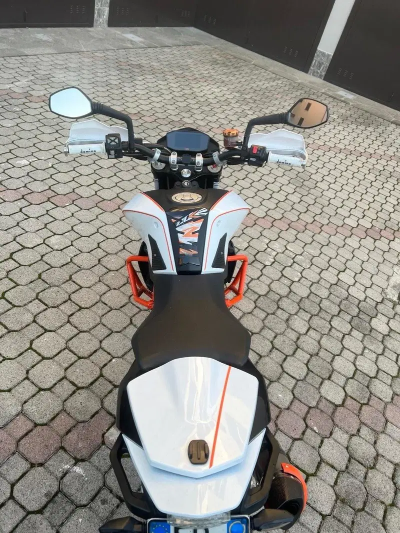 KTM 690 Duke R (2016 -17) (6)