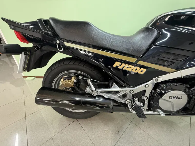 Yamaha FJ 1200 (1986 - 94) (5)