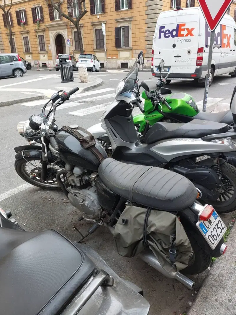 Triumph Bonneville (2007 - 16)