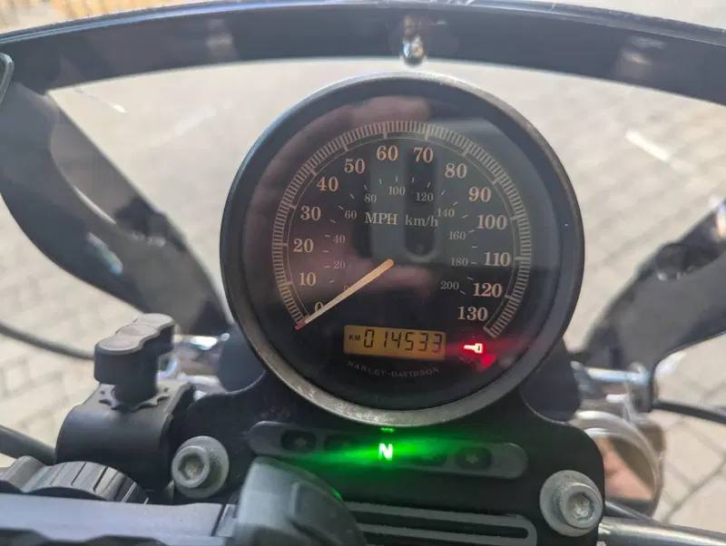 Harley-Davidson 883 R (2008 - 16) - XL 883R (16)