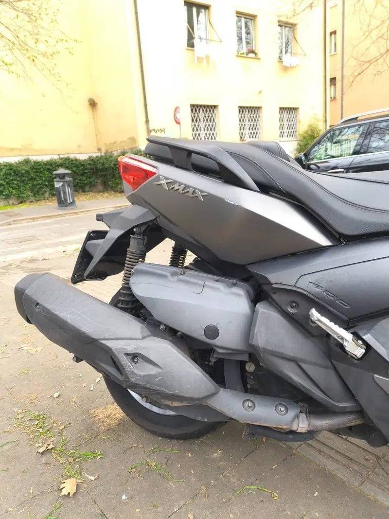 Yamaha X-Max 400 ABS (2013 - 16) (6)