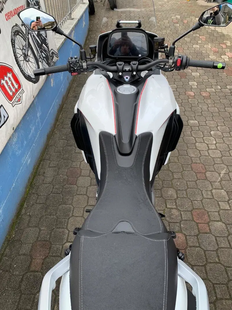 Moto Morini X-Cape 1200 (2026) (4)