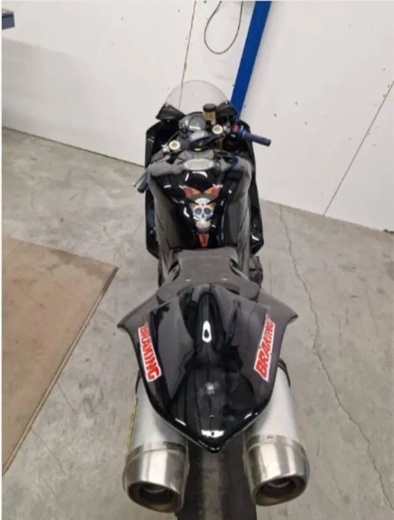 Yamaha YZF R1 (2007 - 08) (2)