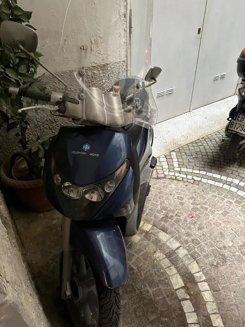 Piaggio Beverly 200 (2002 - 03) (3)
