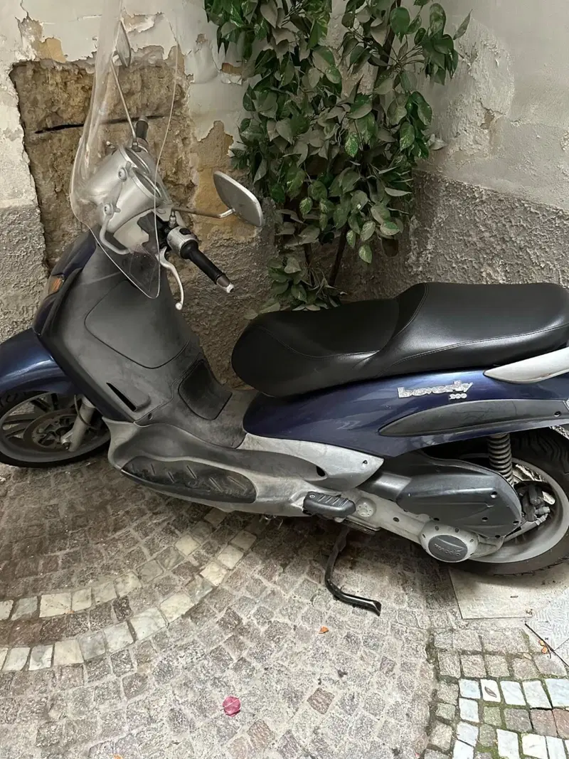 Piaggio Beverly 200 (2002 - 03) (4)
