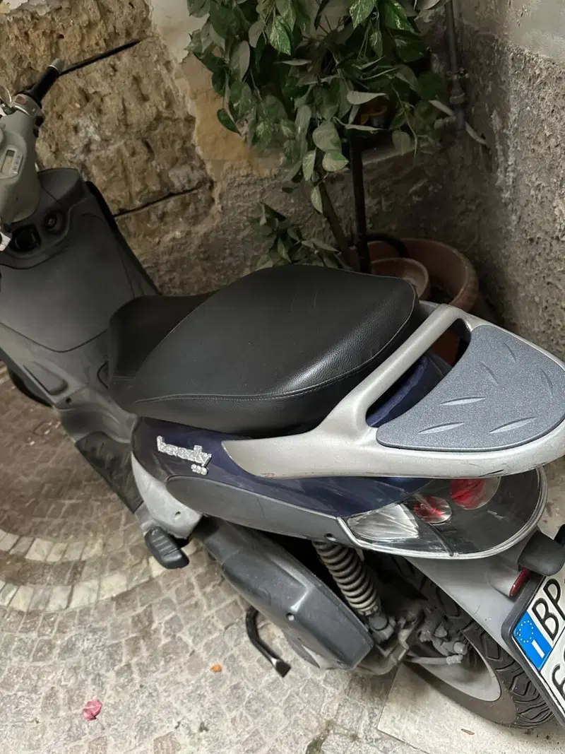 Piaggio Beverly 200 (2002 - 03) (5)
