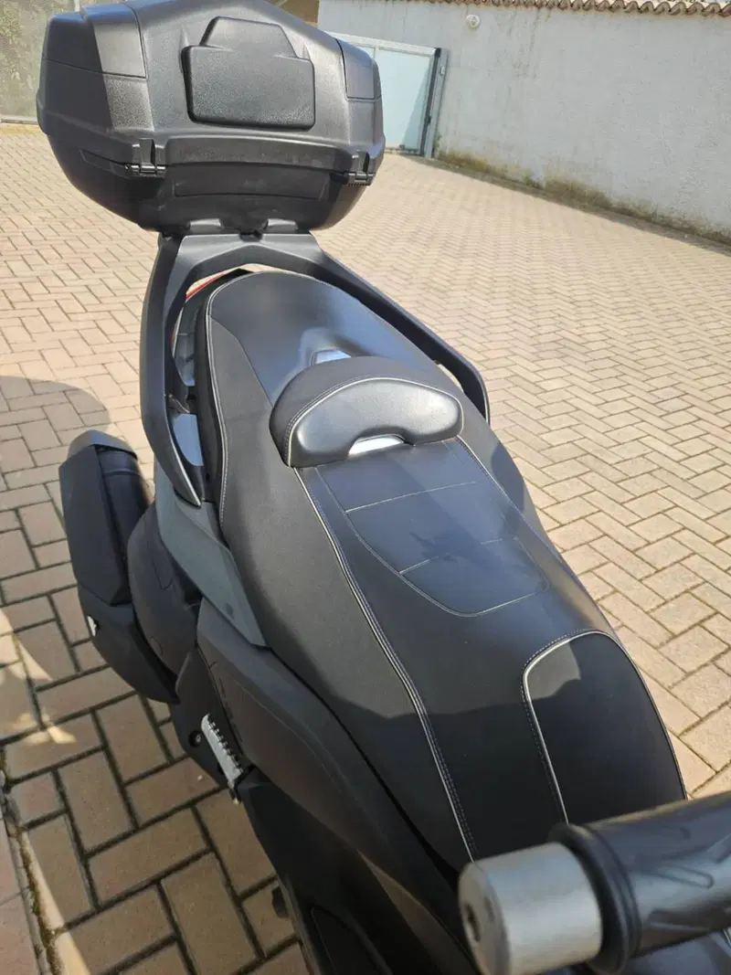 Yamaha X-Max 400 ABS (2013 - 16) (10)