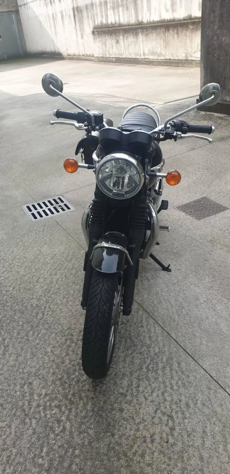 Triumph Bonneville T120 Black (2017 - 20) (3)