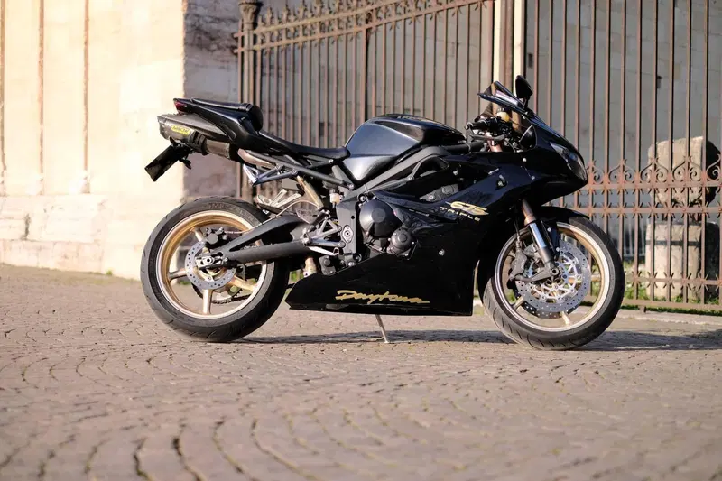 Triumph Daytona 675 ABS (2009 - 13) (3)