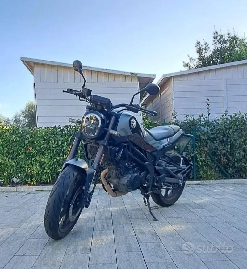 Benelli Leoncino 125 (2022 - 25) (2)