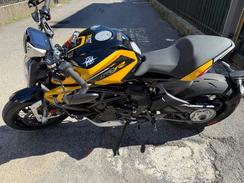 MV Agusta Dragster 800 RC SCS (2022 - 25) (8)