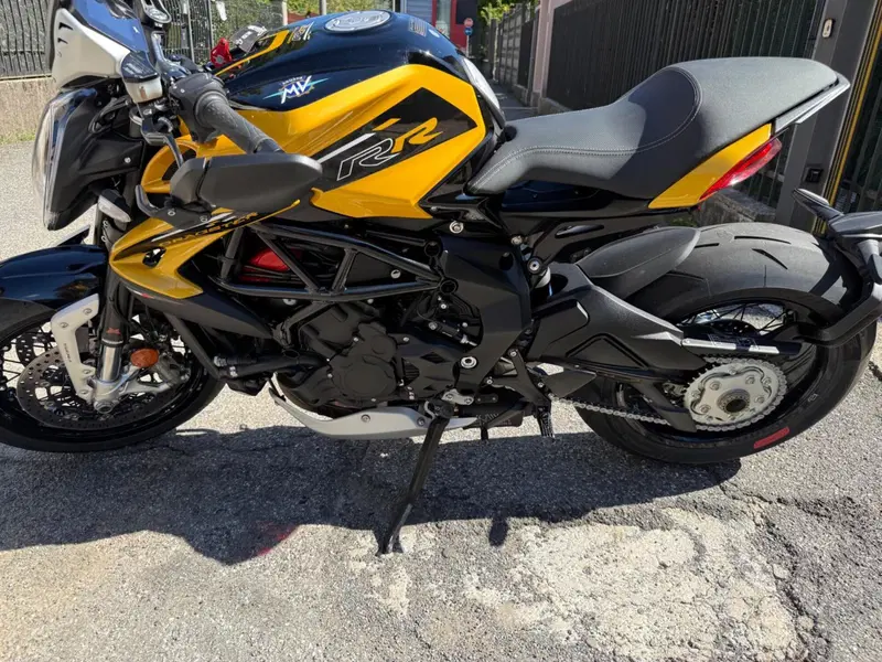 MV Agusta Dragster 800 RC SCS (2022 - 25) (9)