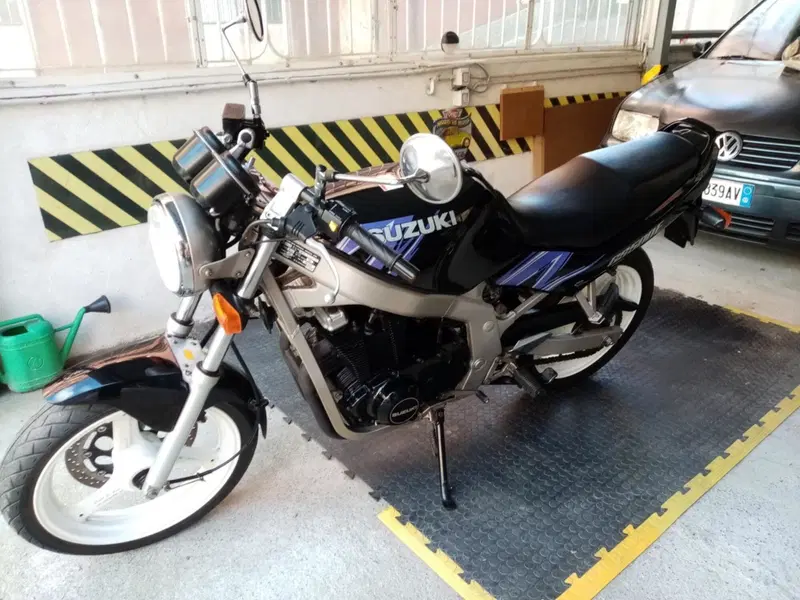 Suzuki GS 500 E