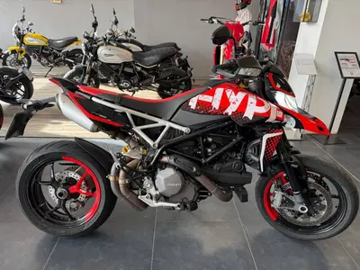 Ducati Hypermotard 950 RVE (2022 - 25) usata
