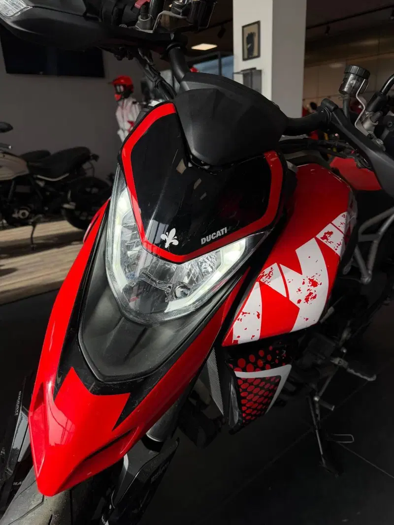 Ducati Hypermotard 950 RVE (2022 - 25) (5)