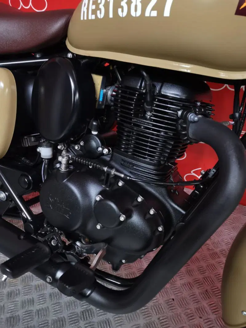 Royal Enfield Classic 350 (2021 - 26) (6)