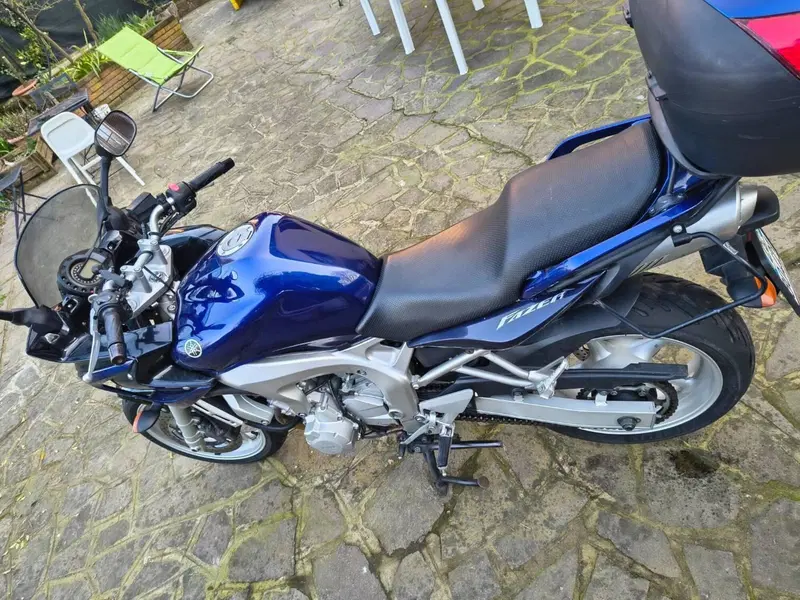Yamaha FZ6 Fazer (2004 - 07) (3)