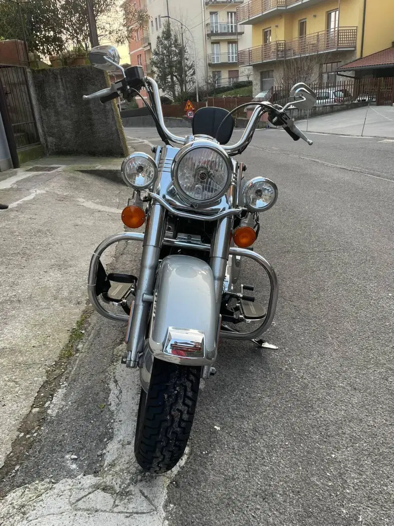 Harley-Davidson 1584 Heritage Classic (2008 - 10) - FLSTC (3)