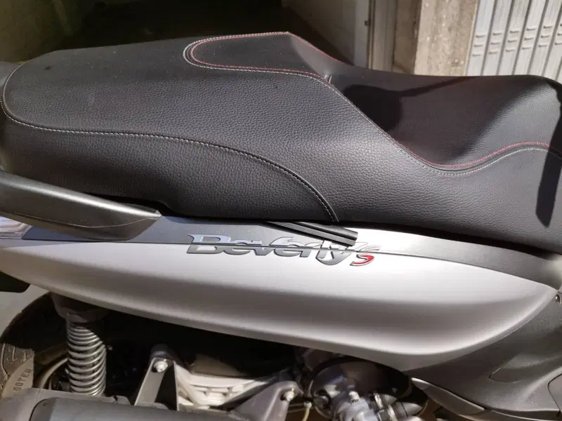 Piaggio Beverly 300 i.e. ABS-ASR (2016 - 20) (7)