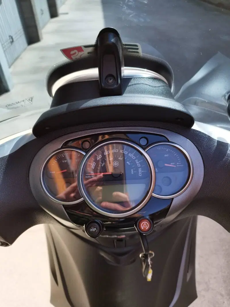 Piaggio Beverly 300 S i.e. ABS-ASR (2016 - 20) (8)