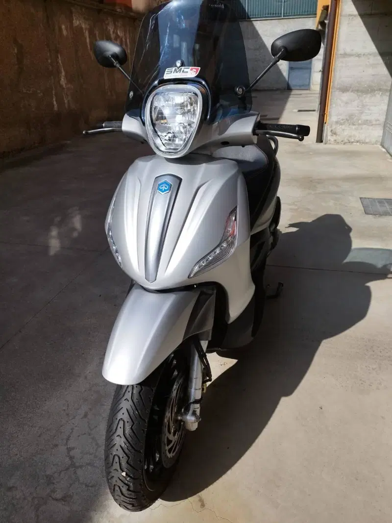 Piaggio Beverly 300 S i.e. ABS-ASR (2016 - 20) (6)